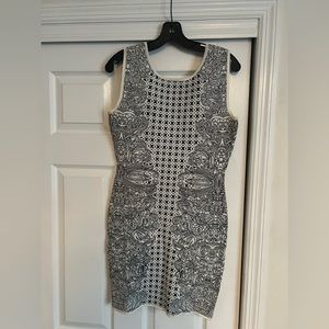 BCBG MaxAzria bandage mini dress, ivory/ black, Size M